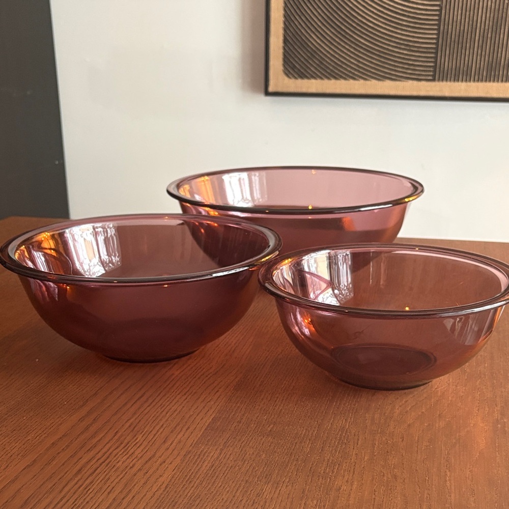 VINTAGE PYREX - USA Set of Three Cranberry Glass Bowls